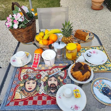 A Casa Dello Zio Villa Catania Exteriör bild